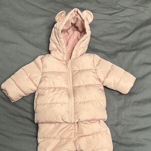 Old Navy Water-Resistant Puffer Jacket And Rib-Knit-Waist Puffer Pants for Baby